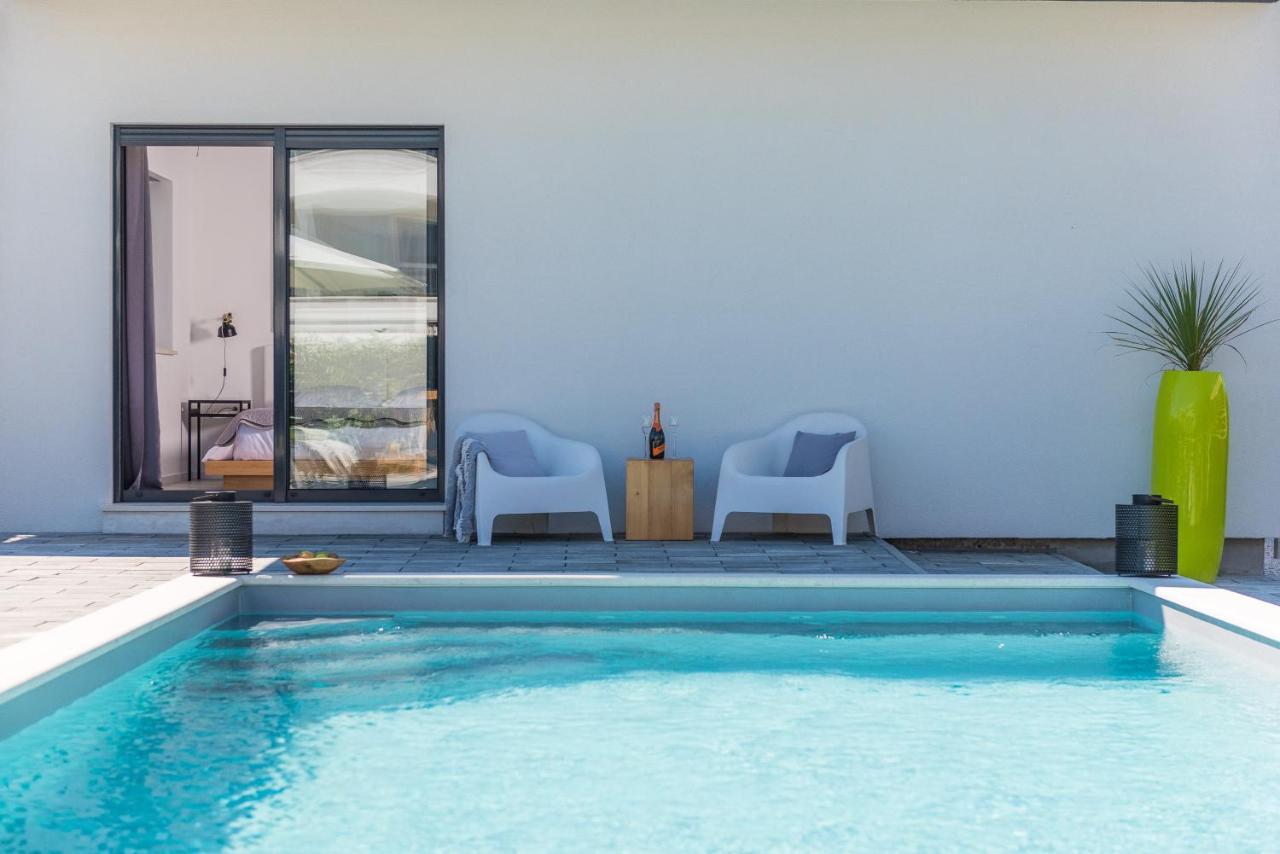 Villa Olea With Heated Pool And Jacuzzi Sukošan Exterior foto